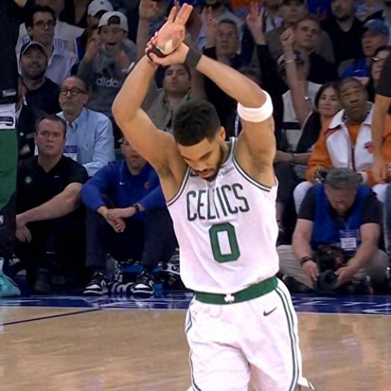 开云官方-包含绿军塔图姆最新表现，令人期待他冲击常规赛MVP的词条