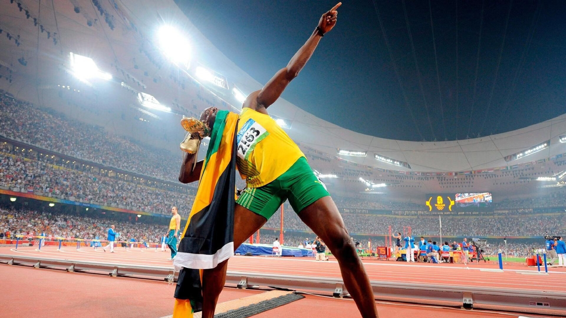 日本马术协会与科技公司合作，开发虚拟现实训练平台，提升骑手技能。